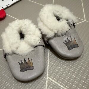 Freshly Picked Grey Baby Moccasins with Cream Fur and Crown Accent